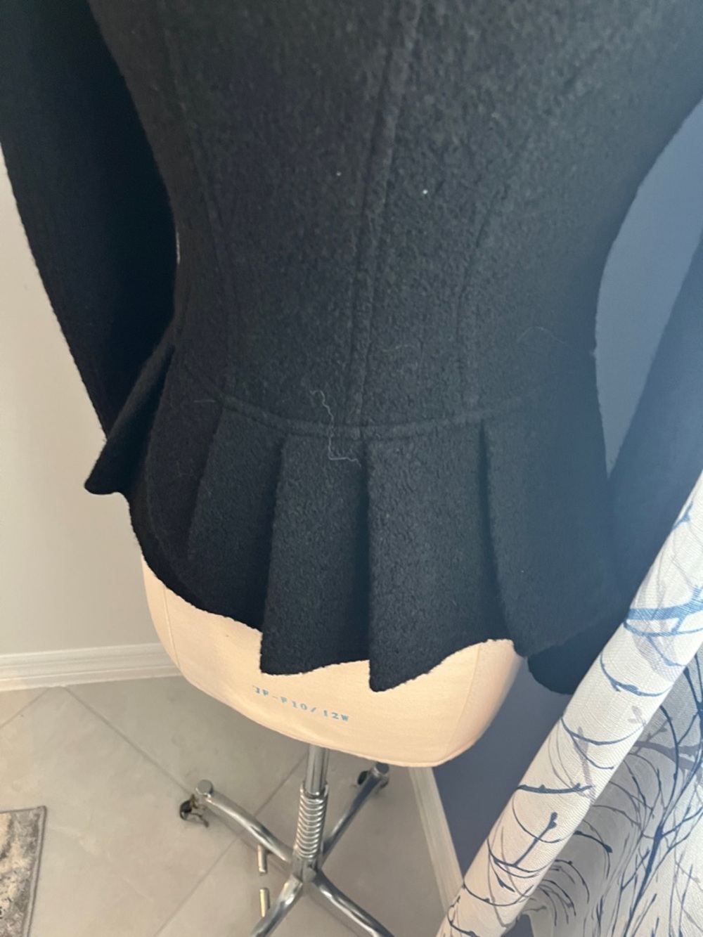 Nanette Lepore Jacket - Picture 6 of 9